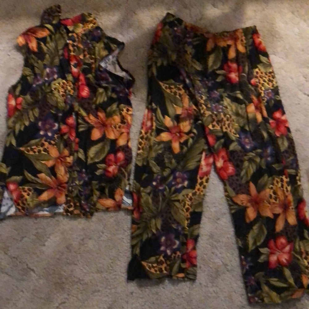 Women’s casual/formal top/bottoms